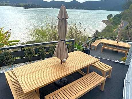 Pacific Harbour Lodge