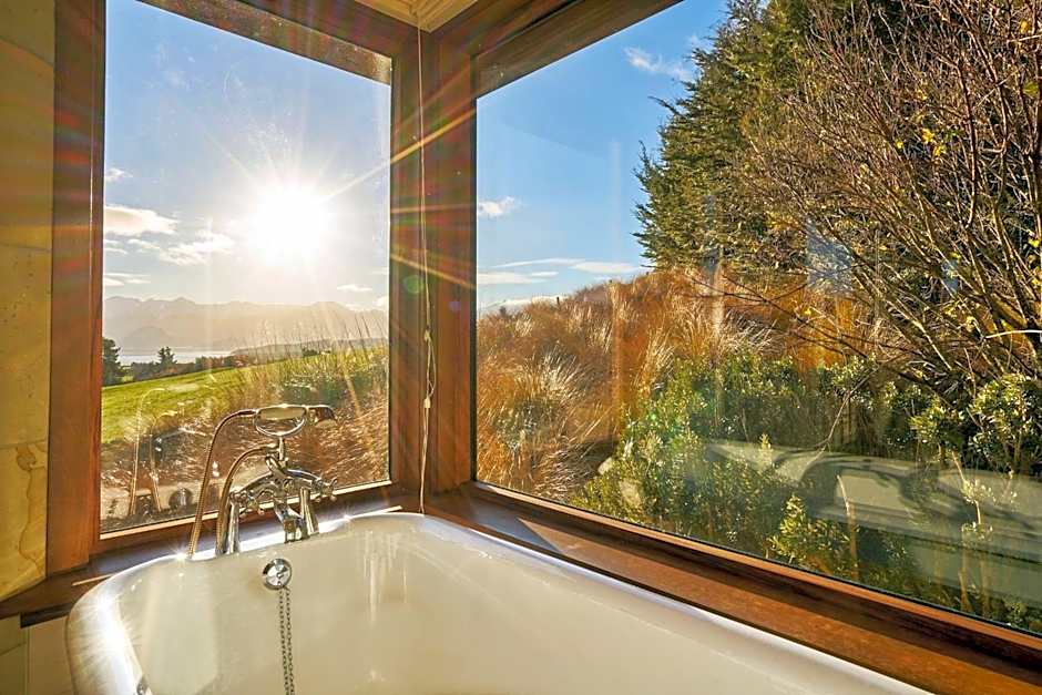Cabot Lodge - Fiordland National Park