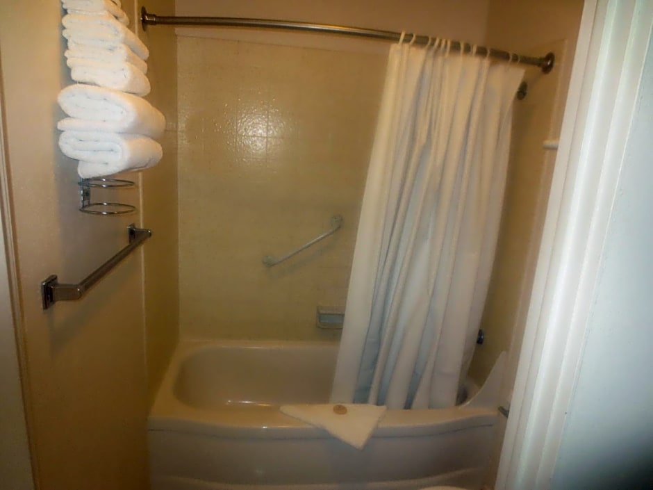 Downtowner Inn