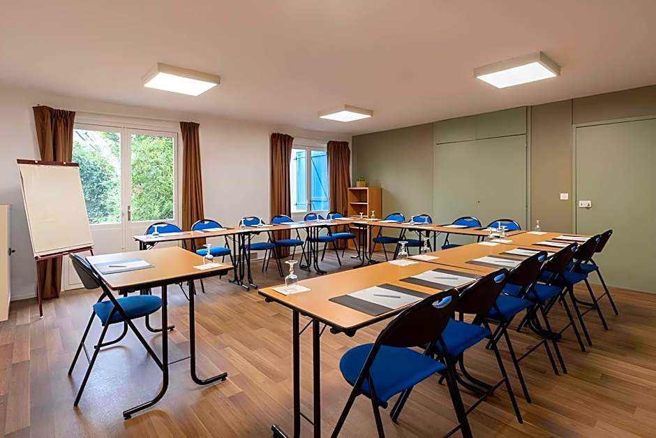 Sure Hotel by Best Western Plaisir