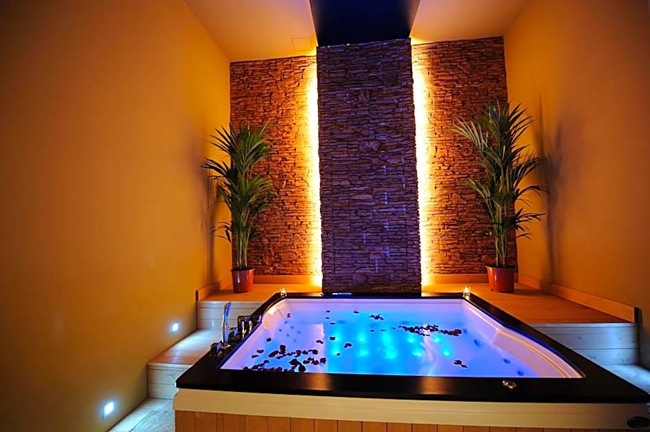 Hunguest Szeged - ex Forrás