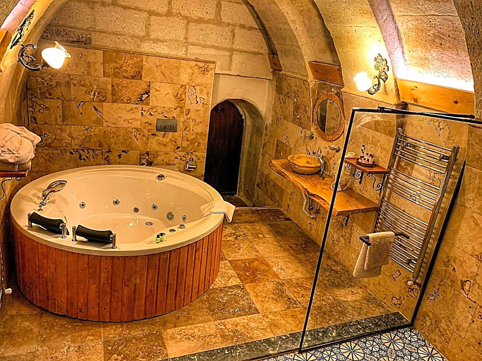 Rose Valley Hotel