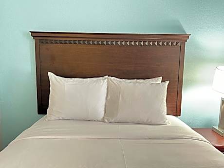 Double Queen Room