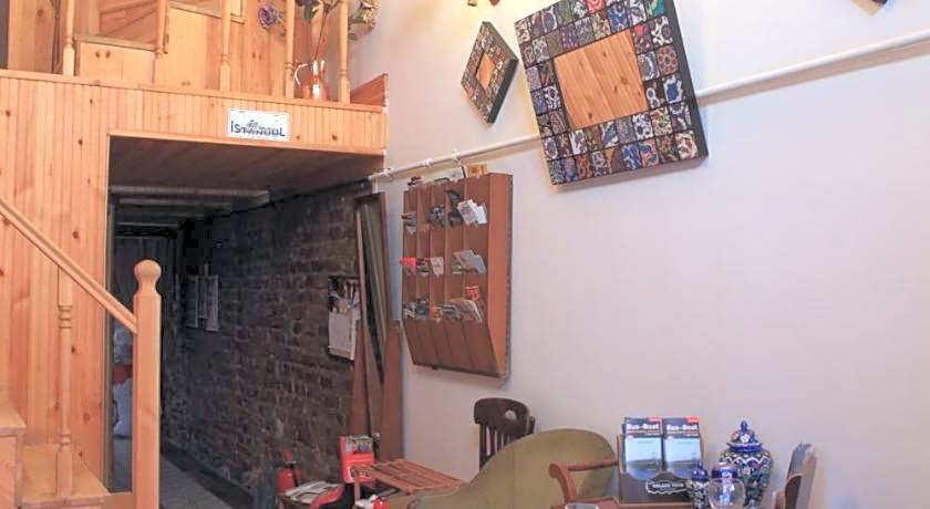 Tom Square Boutique Hotel