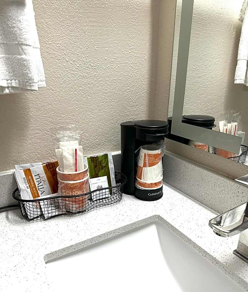 Quality Inn & Suites Salina