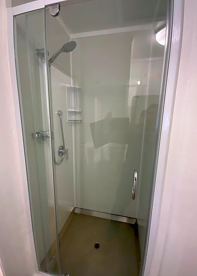 Cascades Motor Lodge