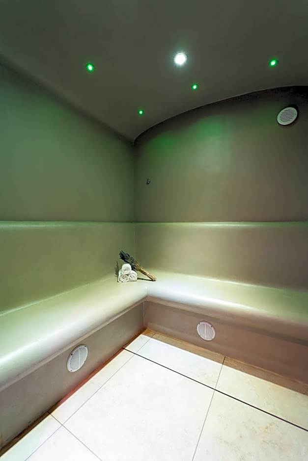 Eco-Domaine La Fontaine - HOTEL-SPA - 300 m Plage de la Fontaine aux Bretons