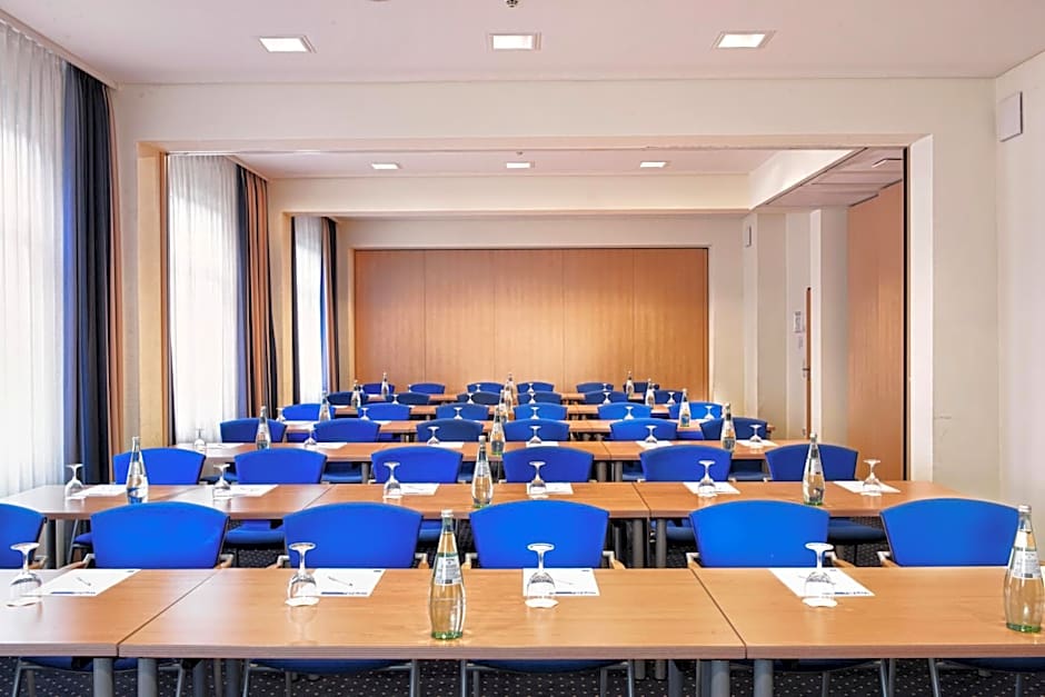 Tryp By Wyndham Luebeck Aquamarin