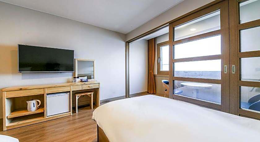 Fantastic Ocean View Sydney Hotel