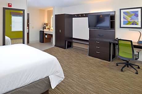 King Suite with Sofa Bed
