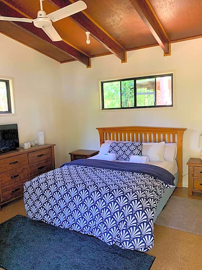 1770 Southern Cross Travellers Retreat