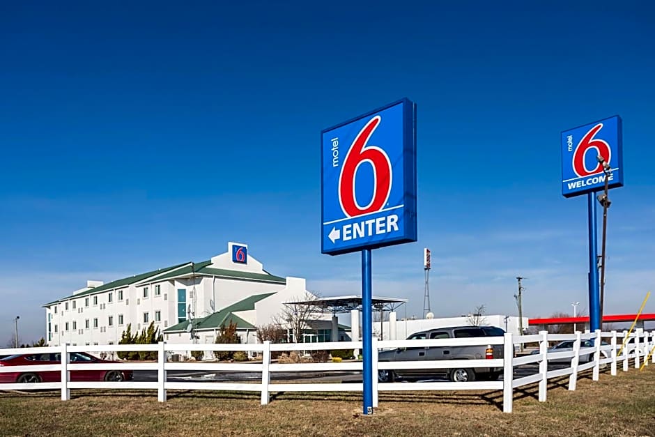Motel 6-Dale, IN