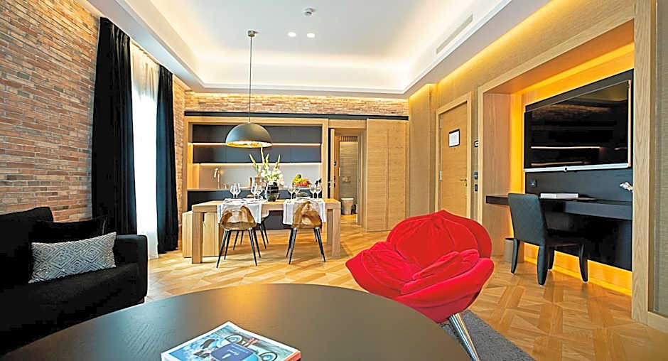 Monument Hotel