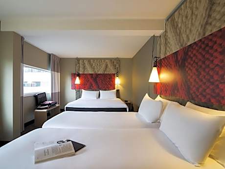 Superior Room with One Double Bed and Two Single Beds