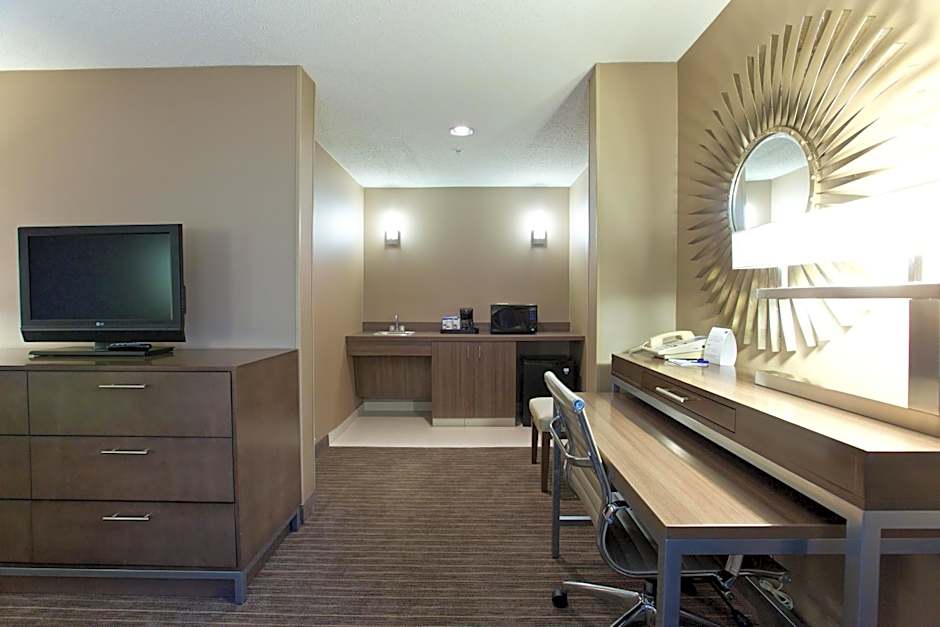 Holiday Inn Express Fargo - West Acres By IHG