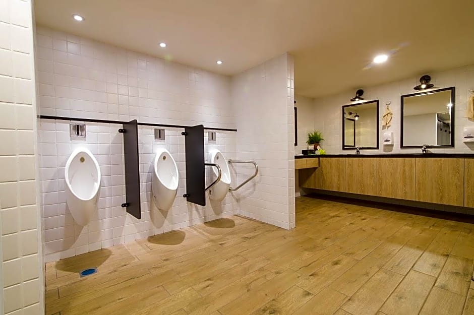 Ahiruyah Guest House