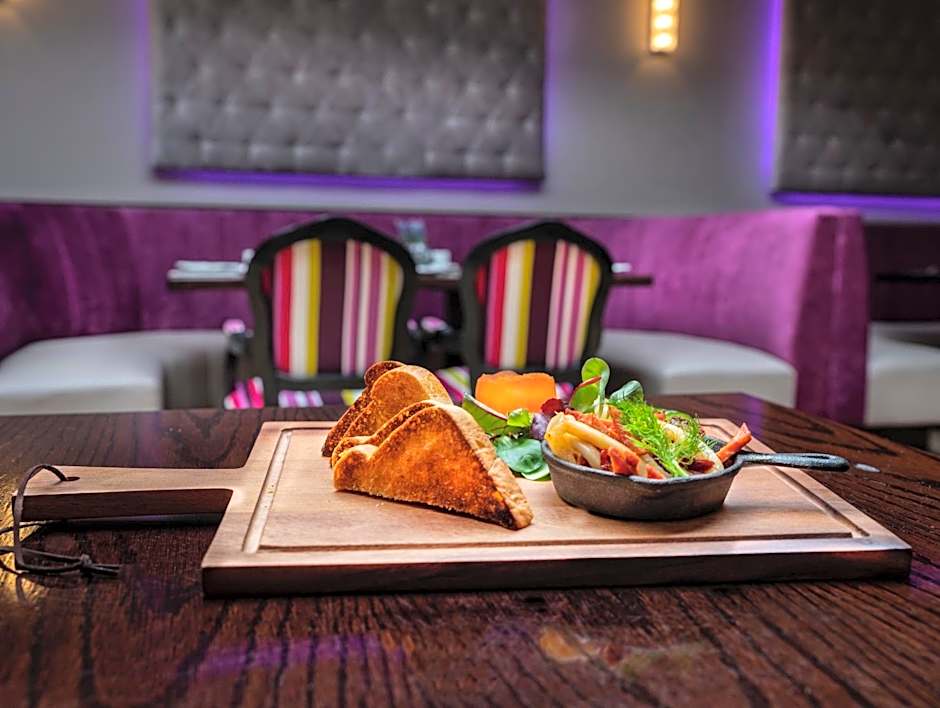 Treacys Oakwood Hotel, Shannon