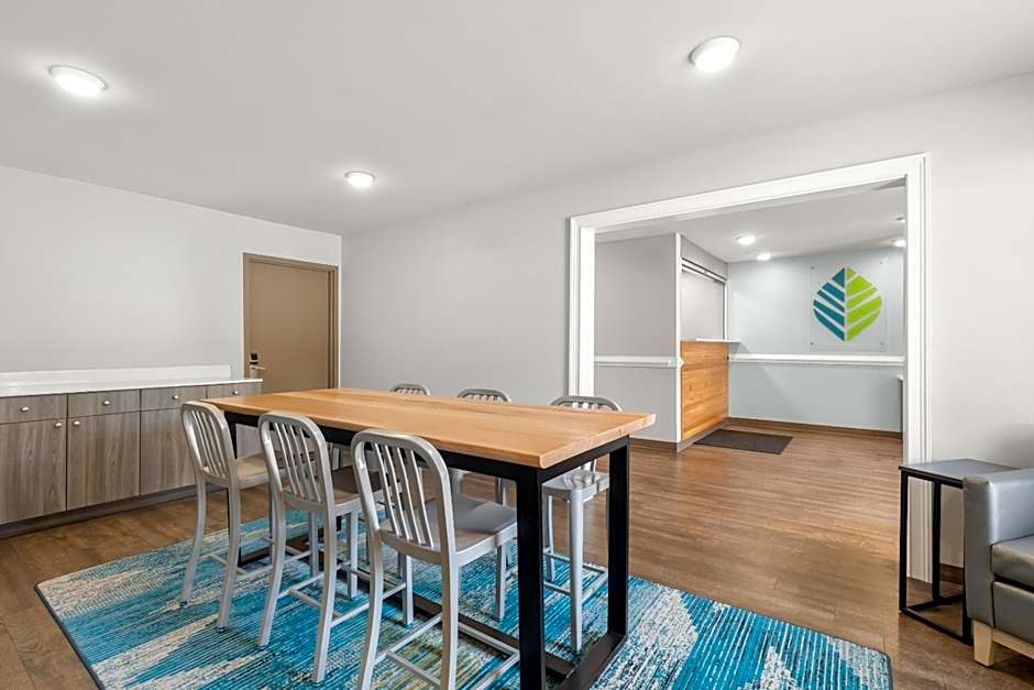 WoodSpring Suites Atlanta Airport