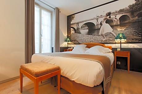 Double/Twin Room Arabesque Street View