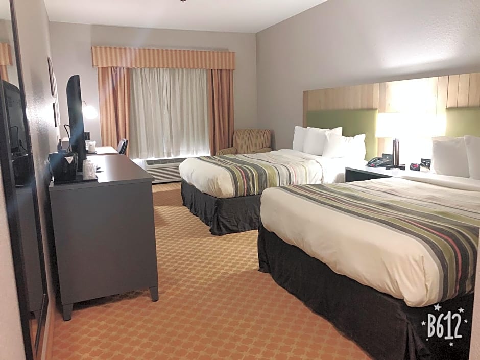 Country Inn & Suites by Radisson, Topeka West, KS