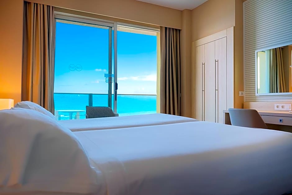 BULL Reina Isabel & SPA