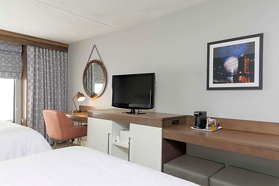 Hampton Inn By Hilton Cincinnati/Airport South