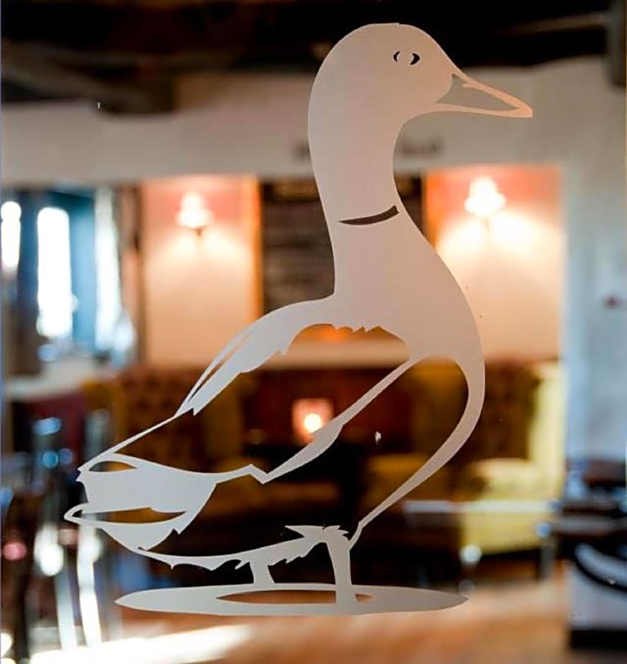 The Strawbury Duck Inn