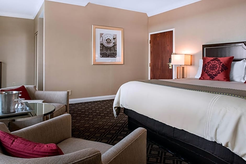 Omni Severin Hotel