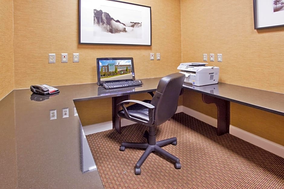 Holiday Inn Macon North By IHG