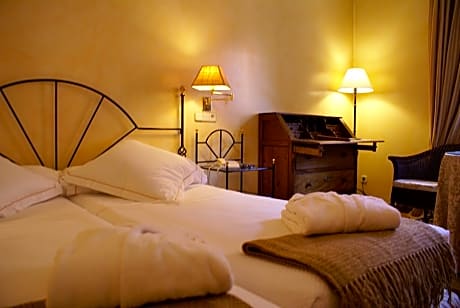 DOUBLE FOR SINGLE USE STANDARD