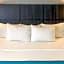 Paynesville Inn & Suites