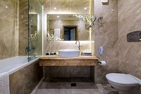 Deluxe Double Room Park View - Free Beach Access