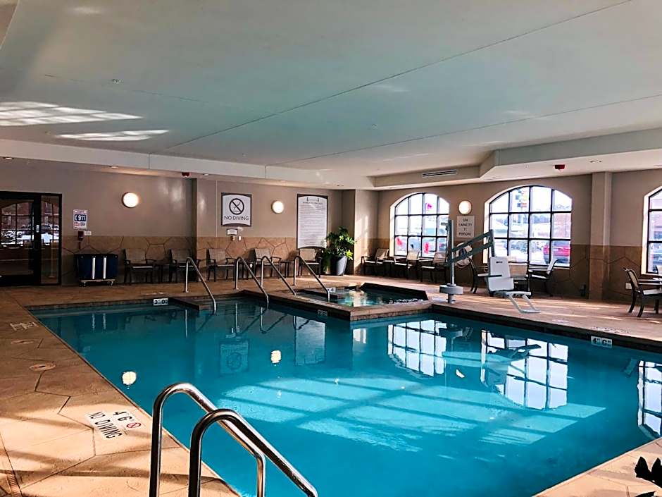 Staybridge Suites By Holiday Inn Wisconsin Dells - Lake Delton By IHG