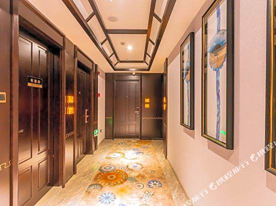 Starway Hotel (Ningbo University)