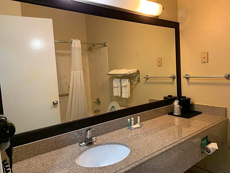 Quality Suites Houston NW Cy-Fair