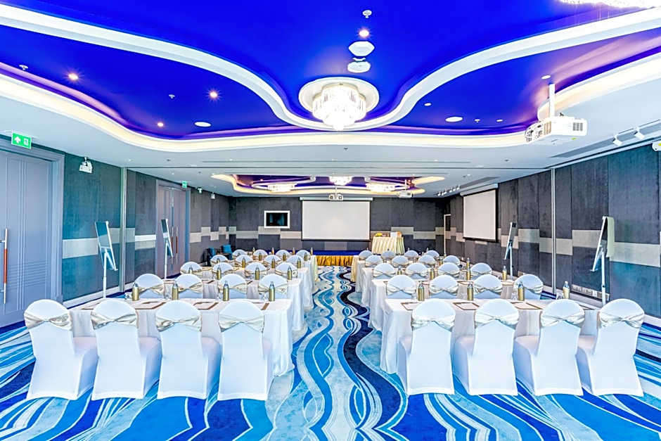 Centara Sonrisa Residences & Suites Sriracha