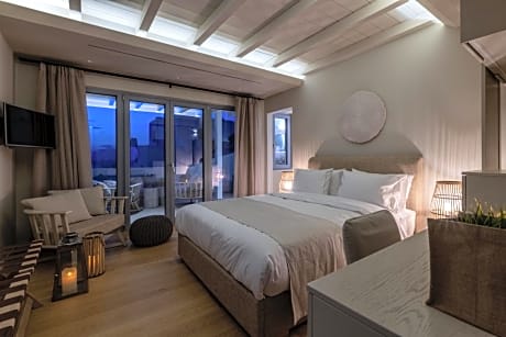 deluxe suite, 1 queen bed, sea view