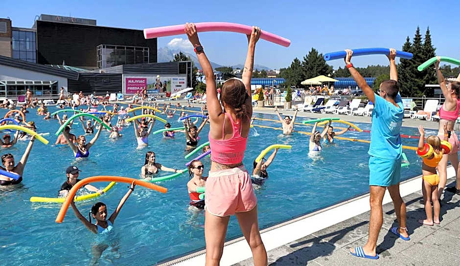 Hotel AquaCity Seasons