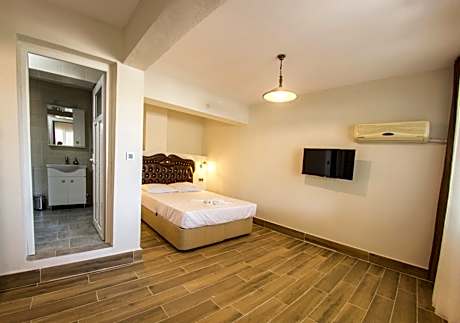 Double Room with Pool View