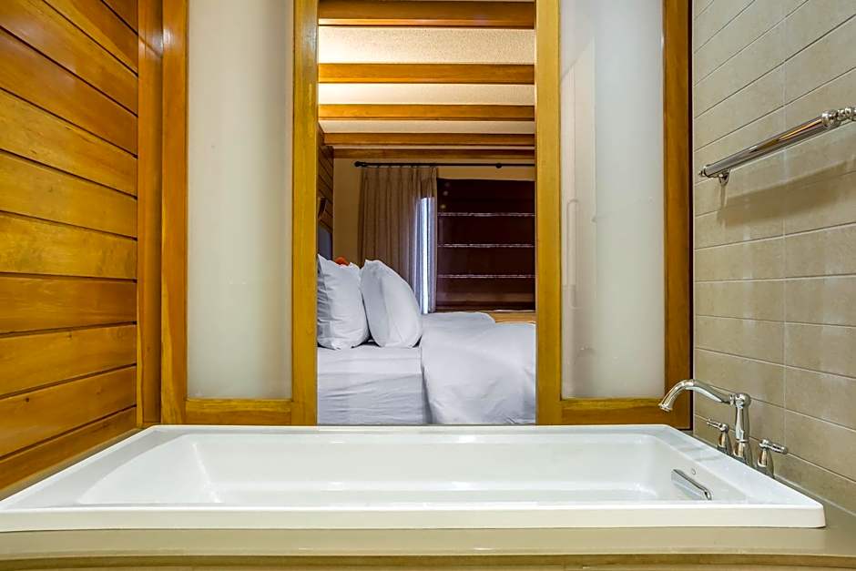 Comfort Inn The Pointe