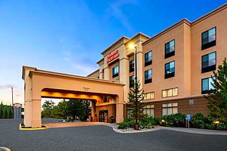 Hampton Inn By Hilton & Suites Fairbanks