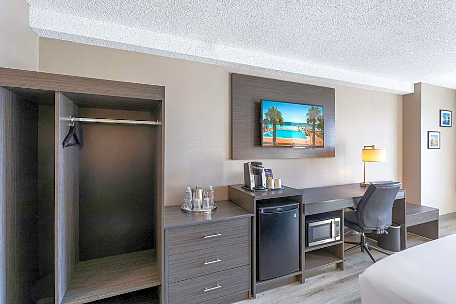 Harborside Hotel BW Premier Collection