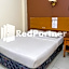 Hotel Sebelas @ Jalan Palasari Mitra RedDoorz