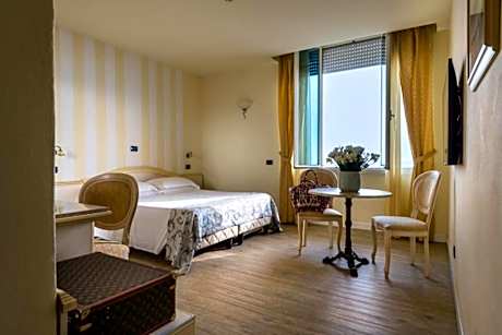 Single Room with Sea View