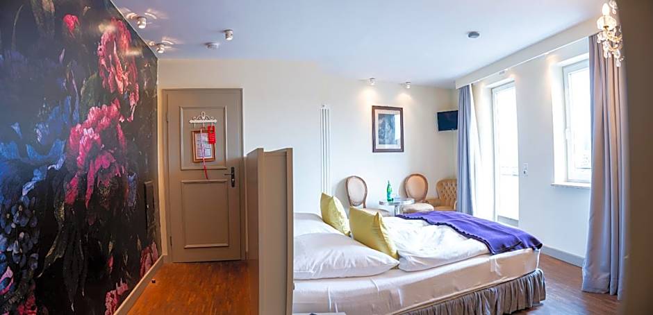 Friedrich von Schiller Hotel