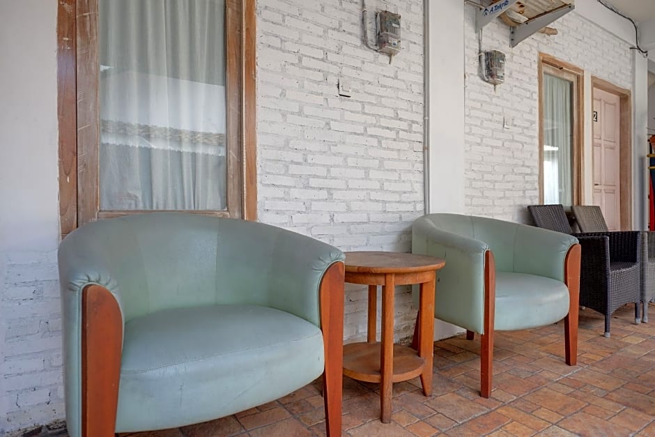 RedDoorz near Plengkung Gading 2