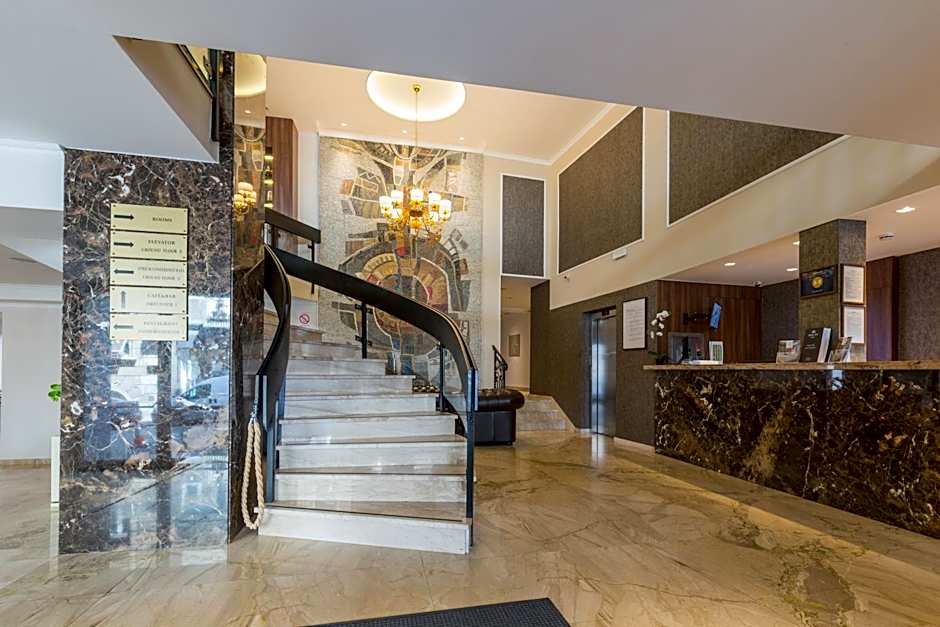Hotel Royal Inn