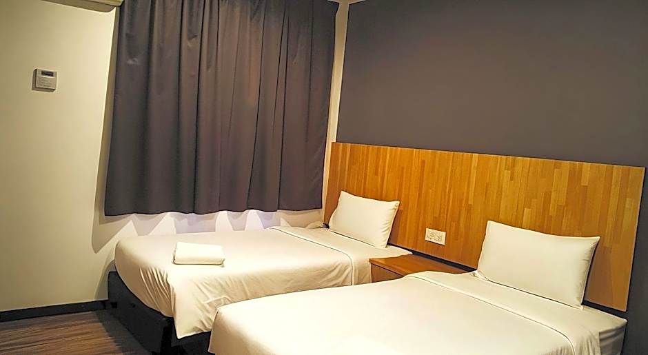 3-Plus Hotel Inanam