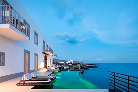 White Exclusive Suites & Villas