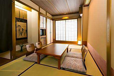Deluxe Room with Shower